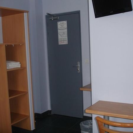 נאנטר Hotel Moderne מראה חיצוני תמונה