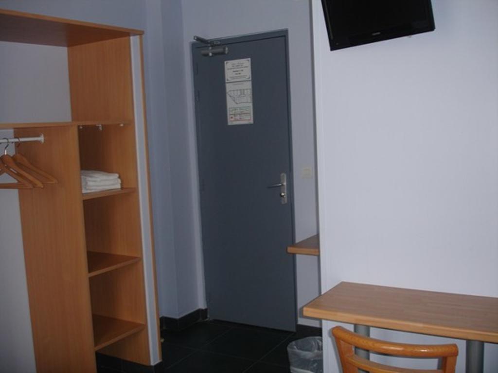 נאנטר Hotel Moderne מראה חיצוני תמונה
